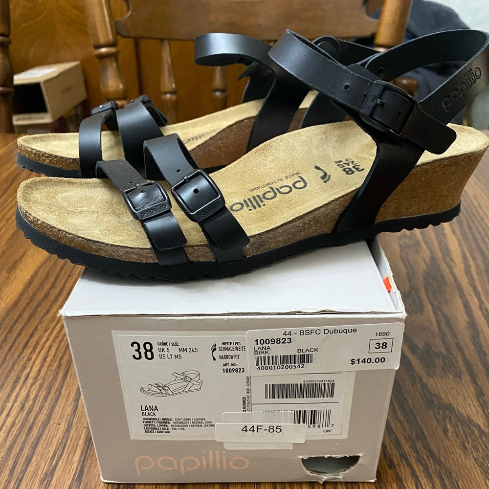New in box! Papillo size 38 wedge sandal
